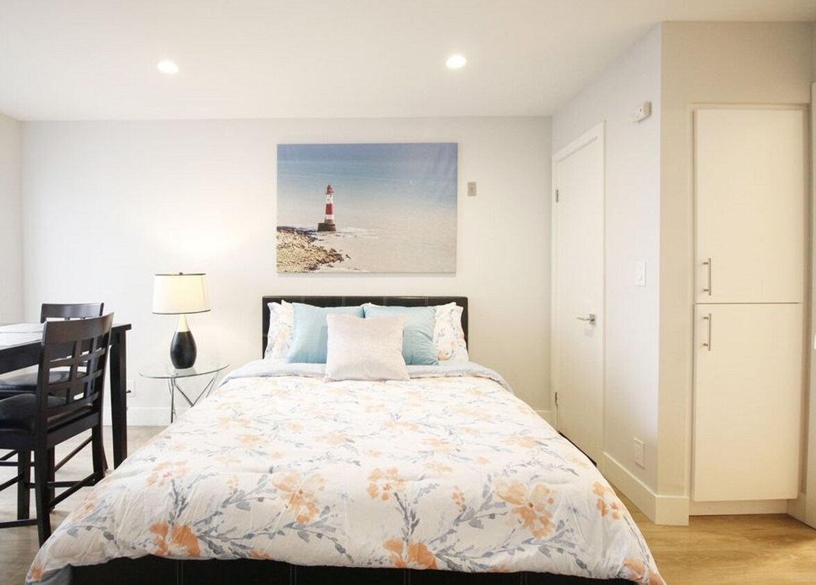 Foto del edificio - 3671 Hudson Manor Ter