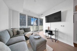 Building Photo - 101 Peter St