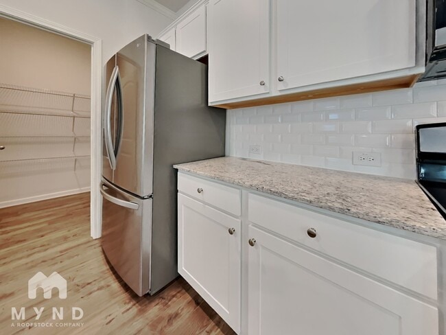 Foto del edificio - 262 Barnwood Ln