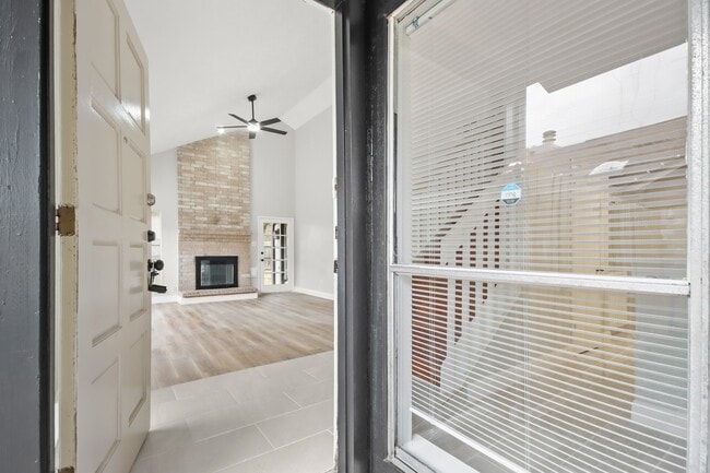 Building Photo - 16602 Capewood Dr