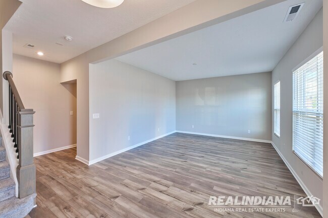 Building Photo - 9753 District N Dr