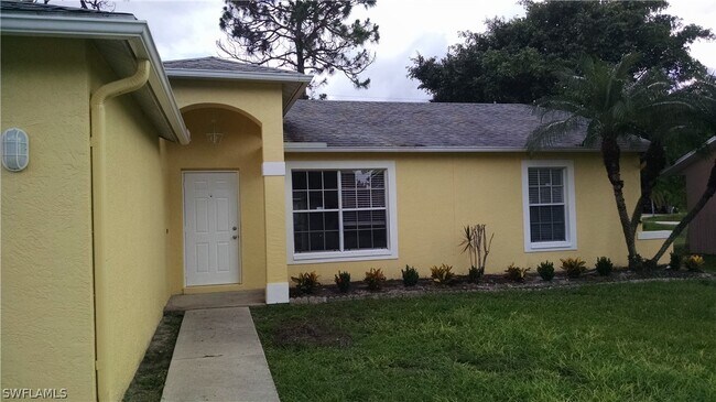 Foto del edificio - 9092 Caloosa Rd