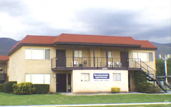 Building Photo - 1074 W 48th St