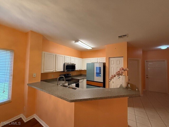Building Photo - 8137 Pacific Beach Dr