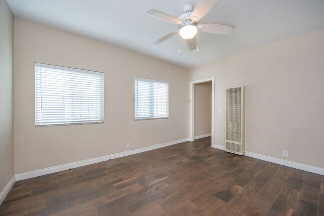 Foto del edificio - One Bed One Bath