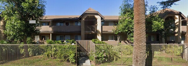 Foto del edificio - 14831 Sherman Way