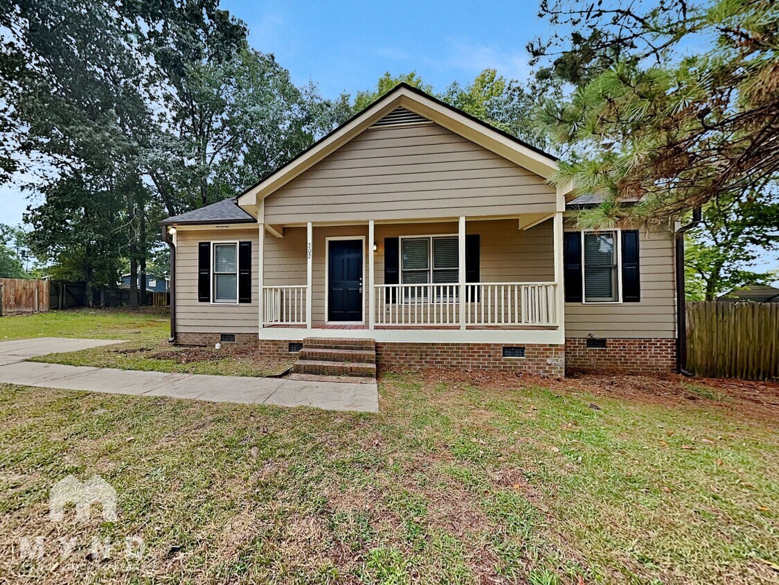 Primary Photo - 202 Valley Ct