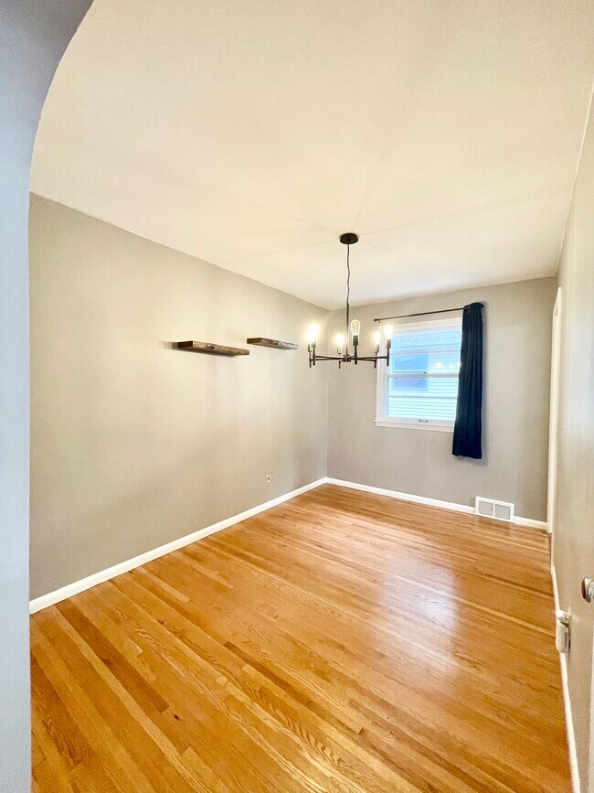 Dining room - 3246 Hayes St NE