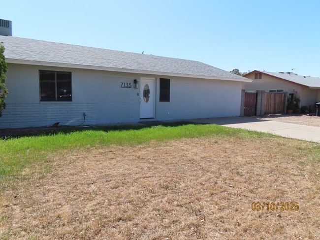 Building Photo - Newly Remodeled Gorgeous 4 Bedroom 2 Bath ...