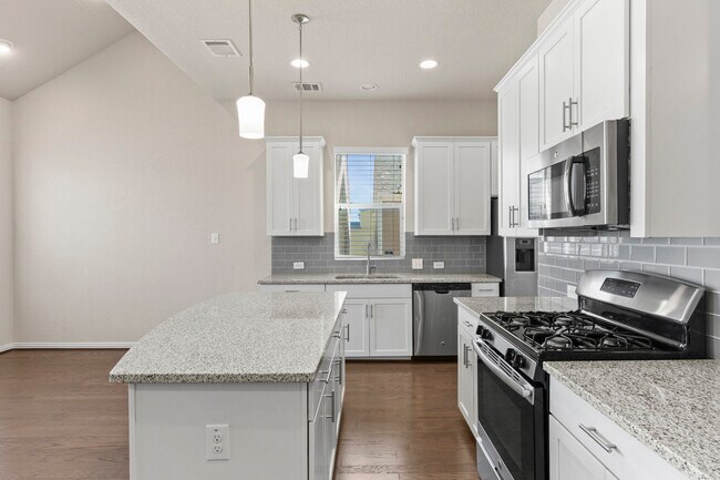 Foto del edificio - 221 E Courtland Pl