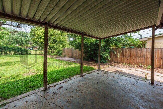Building Photo - 1839 S Fabrique Dr