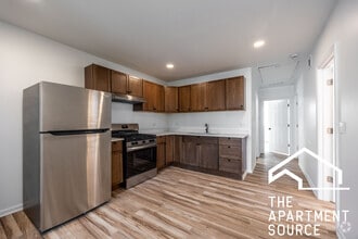 Building Photo - 3140 N Kimball Ave