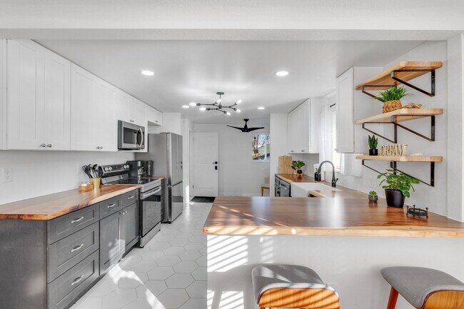 Upper Unit Kitchen - 4720 Federal Blvd