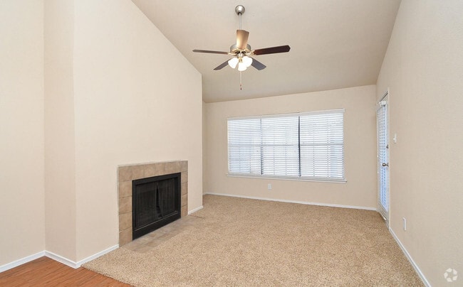 Interior Photo - The Madison on the Lake