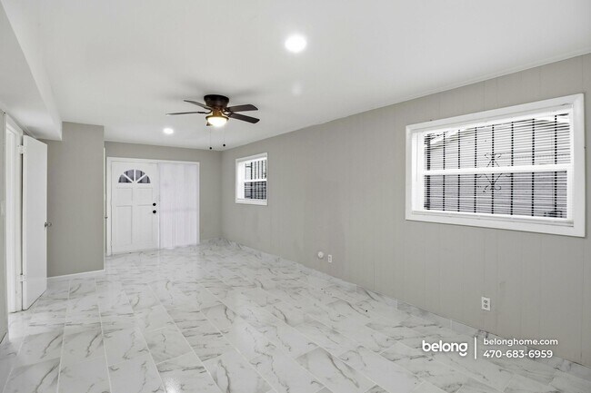 Foto del edificio - 2403 Tiffany Pl