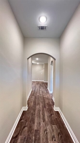 Foto del edificio - 606 Moseley Ln