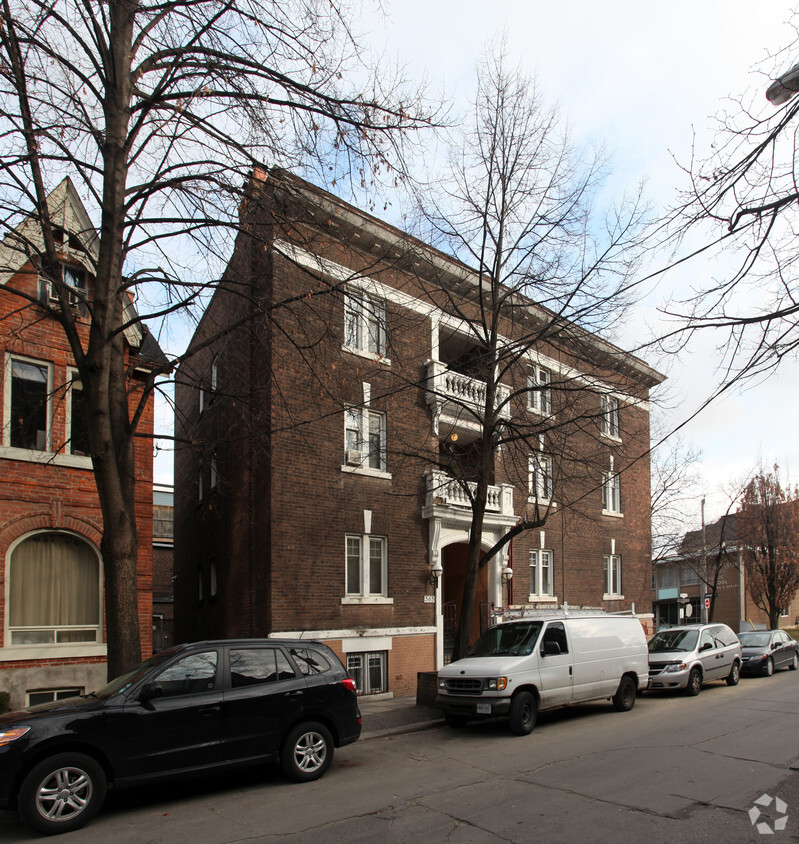 Building Photo - 2 Prospect St