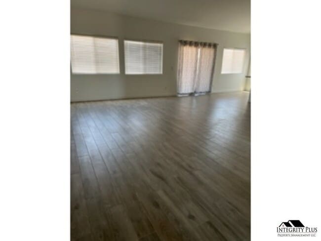 Building Photo - 12748 W Cabrillo Dr