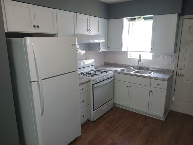 Foto del edificio - 2944 N 71 St
