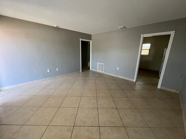 Photo - 2154 Inner Cass Cir House