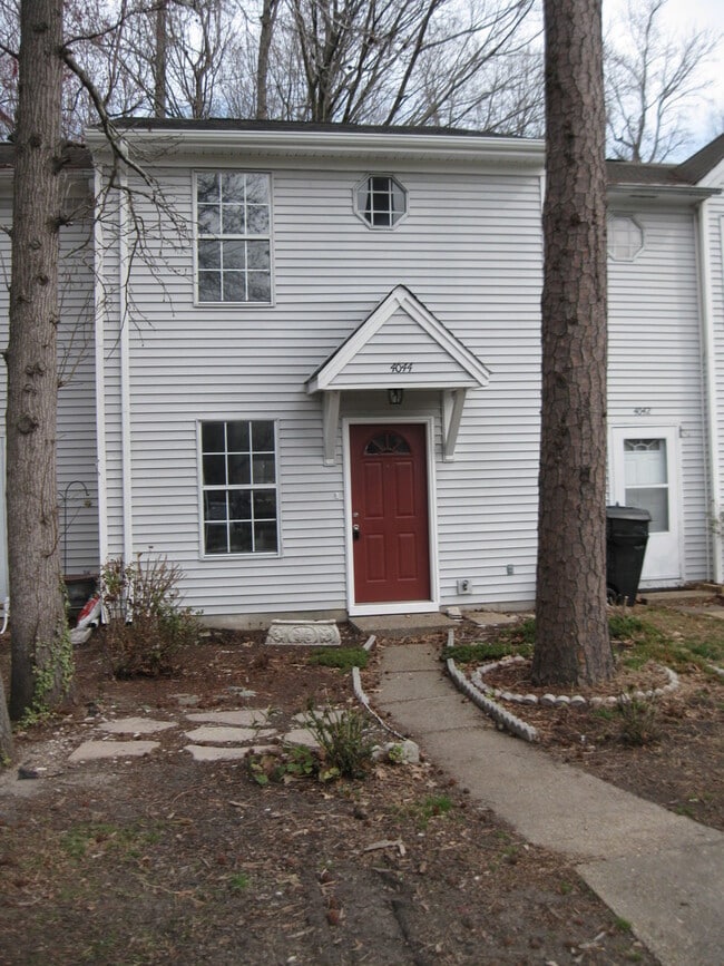 Building Photo - 4044 Inverness Rd