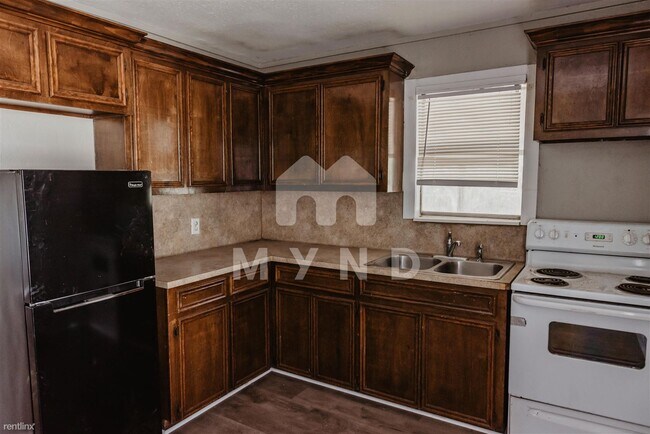 Foto del edificio - 2 br, 1 bath House - 5746 Bobalo Dr