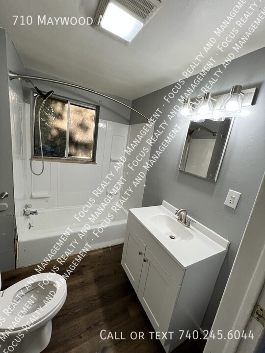 Foto del edificio - 710 Maywood Ave