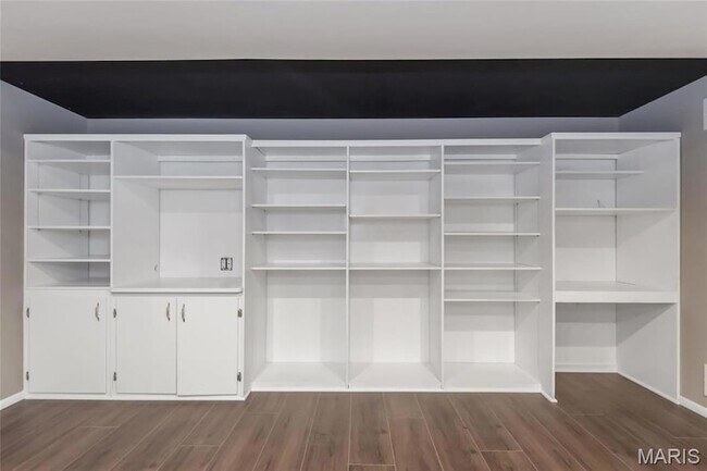 Foto del edificio - 4562 Tauneybrook Dr
