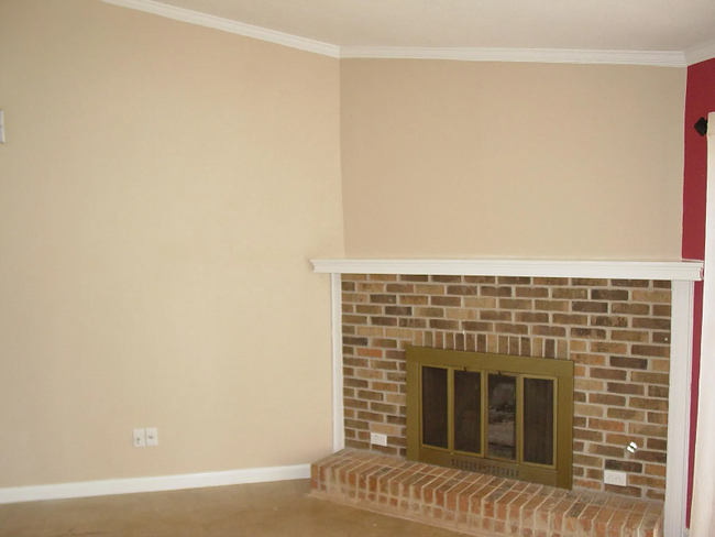 Building Photo - 1332 Lorraine Dr