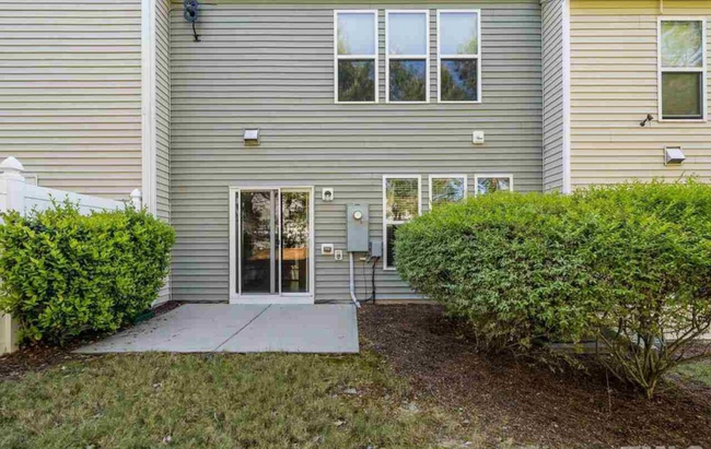 Building Photo - 8425 Hollister Hills Dr