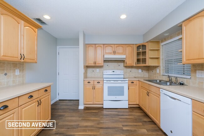 Foto del edificio - 412 El Dorado St