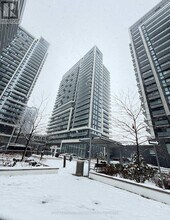 Building Photo - 95 Oneida Crescent