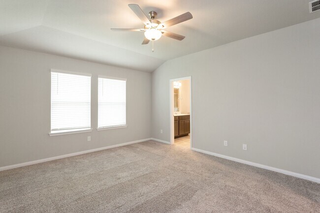 Foto del edificio - 6915 Lebec Dr