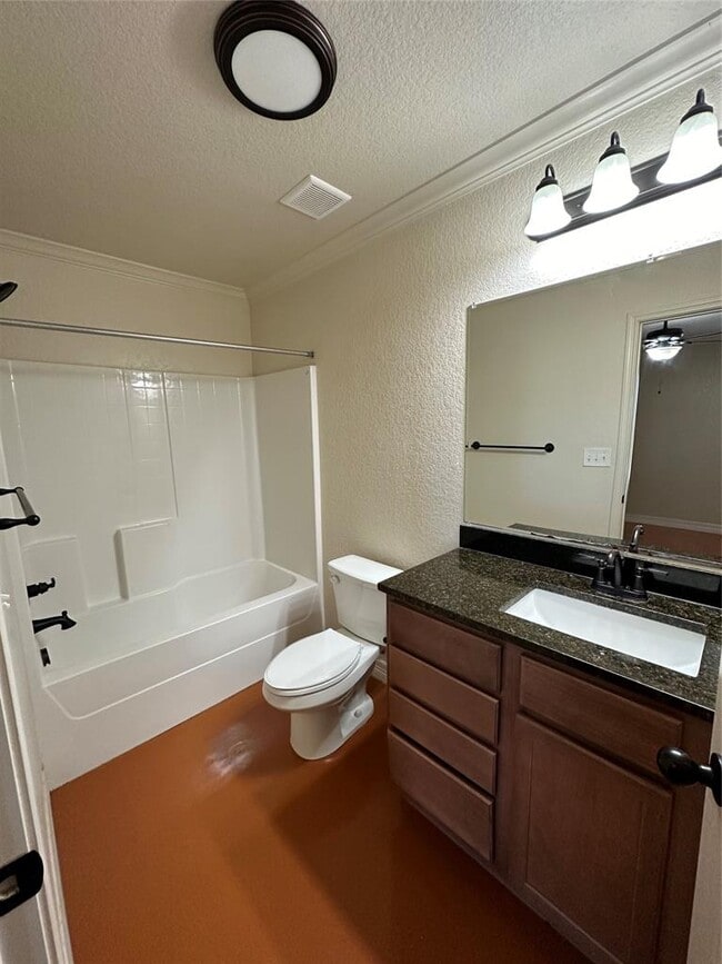 Building Photo - 803 Leifester Cir