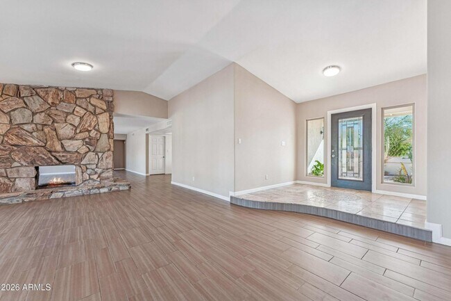 Foto del edificio - 12624 N 73rd Pl