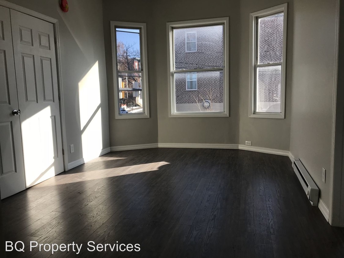Primary Photo - 302 N 9th St