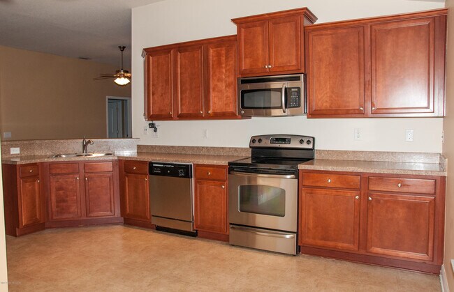 Building Photo - 171 Secret Dr