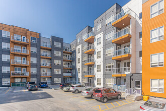 Building Photo - The View at Secord