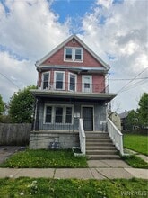 Building Photo - 67 Moeller St