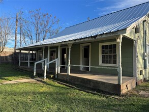 Building Photo - 203 W Powell St