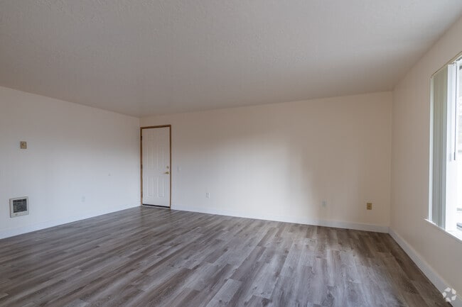 2BR, 1BA - 838SF - Living Room - Northwood Meadows Apartments