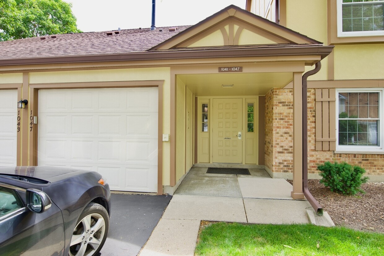 Foto principal - 1045 Auburn Ln