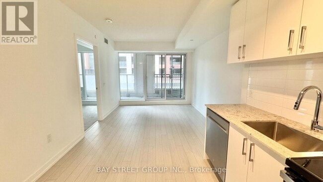 Building Photo - 4010 Eglinton Ave W