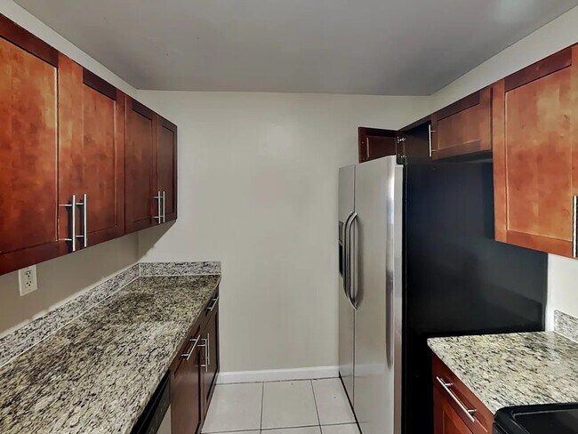 Foto del edificio - 6415 NW 192nd Terrace