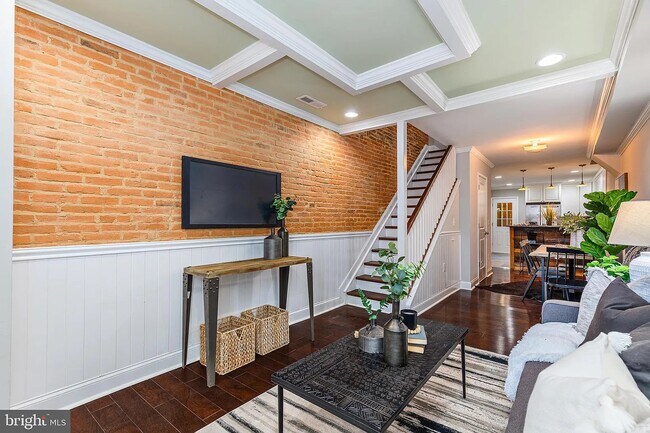 Foto del edificio - 411 S Duncan St