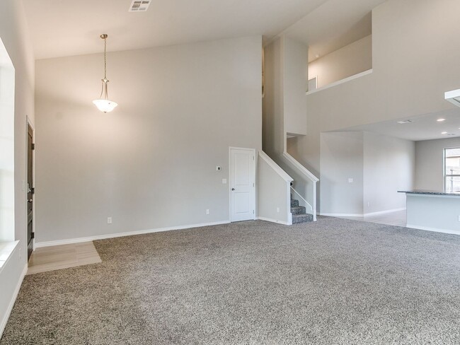 Foto del edificio - Luxurious 2-story, 4 bedroom, 2.5 Bathroom