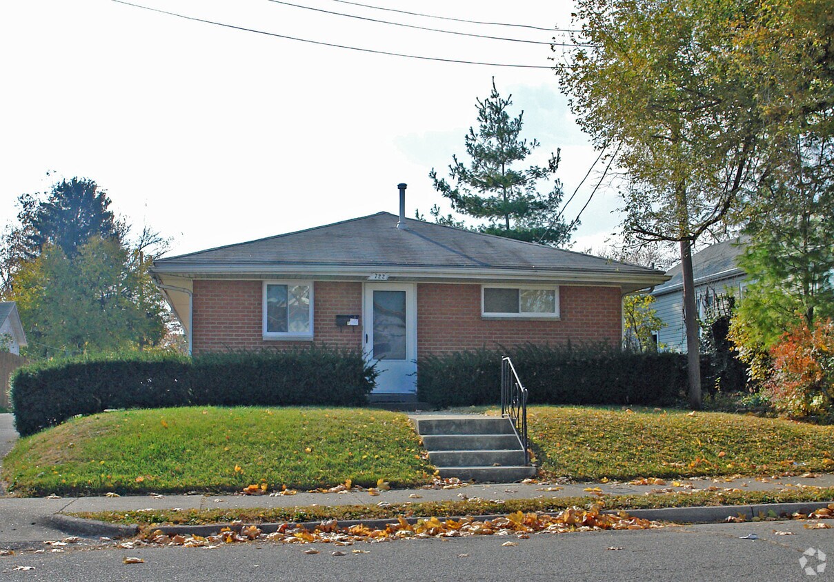 Foto del edificio - 722 Morse Ave
