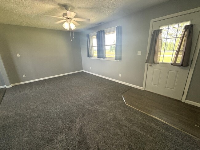 Building Photo - 53 E 300 N