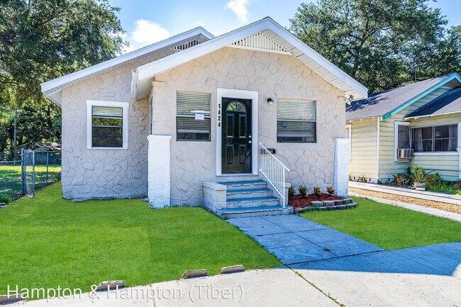 Building Photo - 3 br, 1.5 bath House - 1424 14TH ST S
