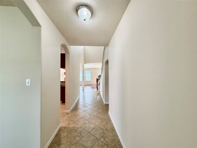 Foto del edificio - 25111 Hazel Ranch Dr